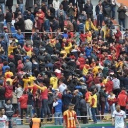 Futbolcuları Protesto Ederim.