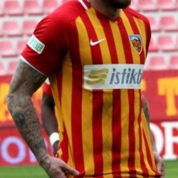 Kayserispor'da kalmadı Diye Futbolcuya Kızarım.
