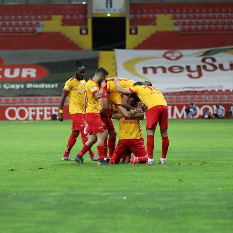 #10 Pedro Henrique Gol Sevinci