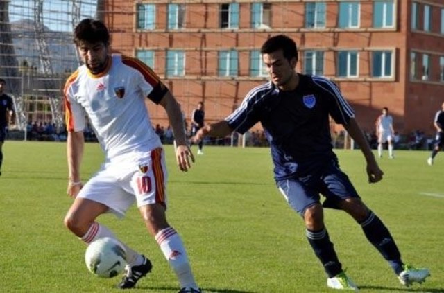 Kayserispor Cangele ile Sözleşmesini 2014 Yılına Kadar Uzattı.