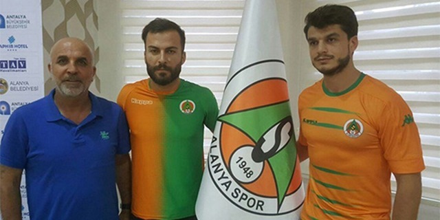 Birol Parlak ve Berkan Emir Alanyaspor ile Anlaştı.