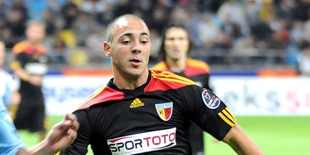 Beşiktaş, Amrabat İçin Resmi Sitesinden Açıklama Geldi.