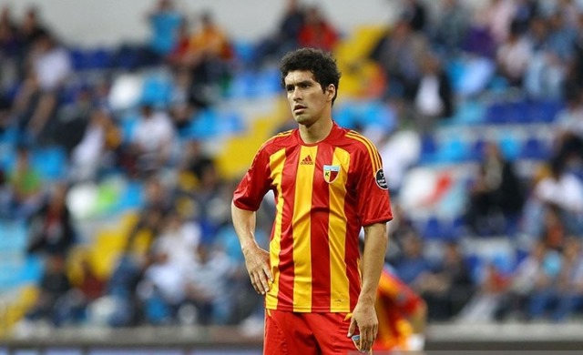 Kayserispor Riveros ile 3 Yıllık Daha Anlaştı.