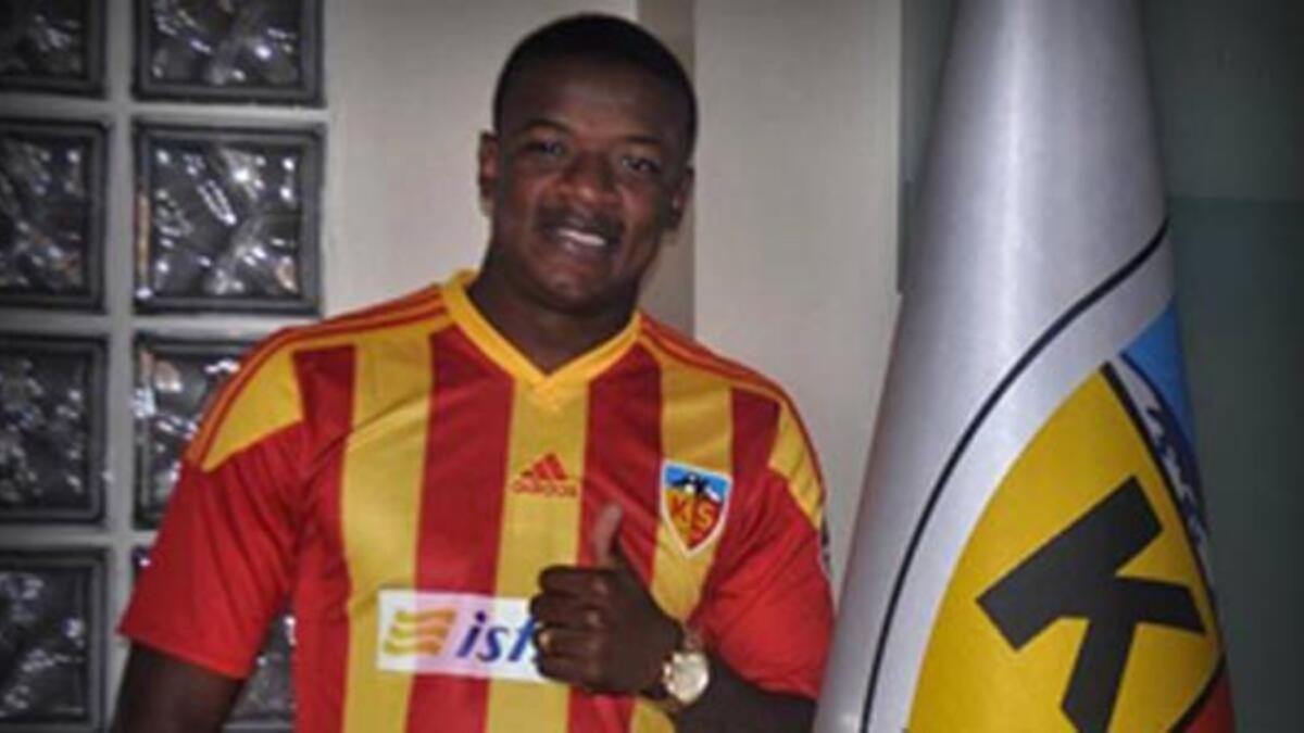 Kayserispor William Alves de Oliveira ile anlaştı.