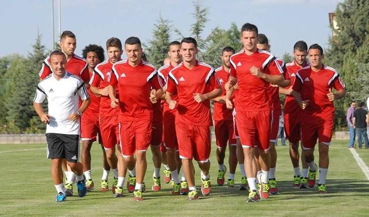 Kayserispor'da Sağlık Kontrolünden Geçen 11 Futbolcu