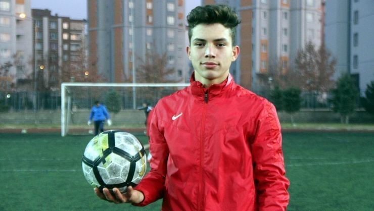 Kayserispor'lu Muhammed Eren Arıkan, Türkiye U17 Milli Takımına Davet Edildi.