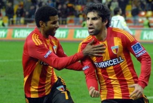 Sustuysak Sevgimizden-Onur Can Elma