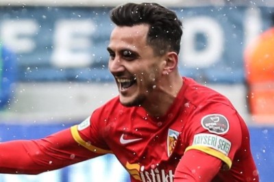 Mustafa Pektemek Burnundan Ameliyat Olacak.