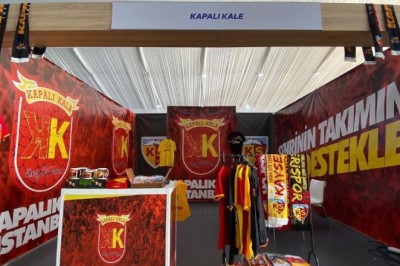 Kapalı Kale'nin İstanbul'daki Standından Görüntüler.
