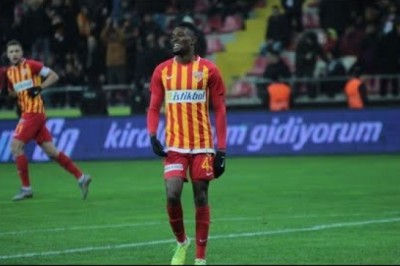 Kayserispor'dan Bir Mensah Geçti.