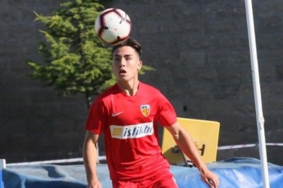 Kayserispor'lu Genç Ethem Balcı Talasgücü Belediyespor'da