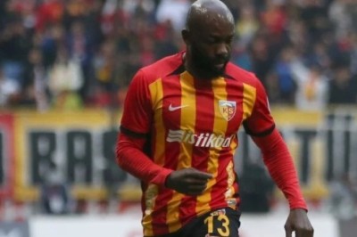 Kayserispor'da Stephane Bahoken Kadro Dışı Bırakıldı.